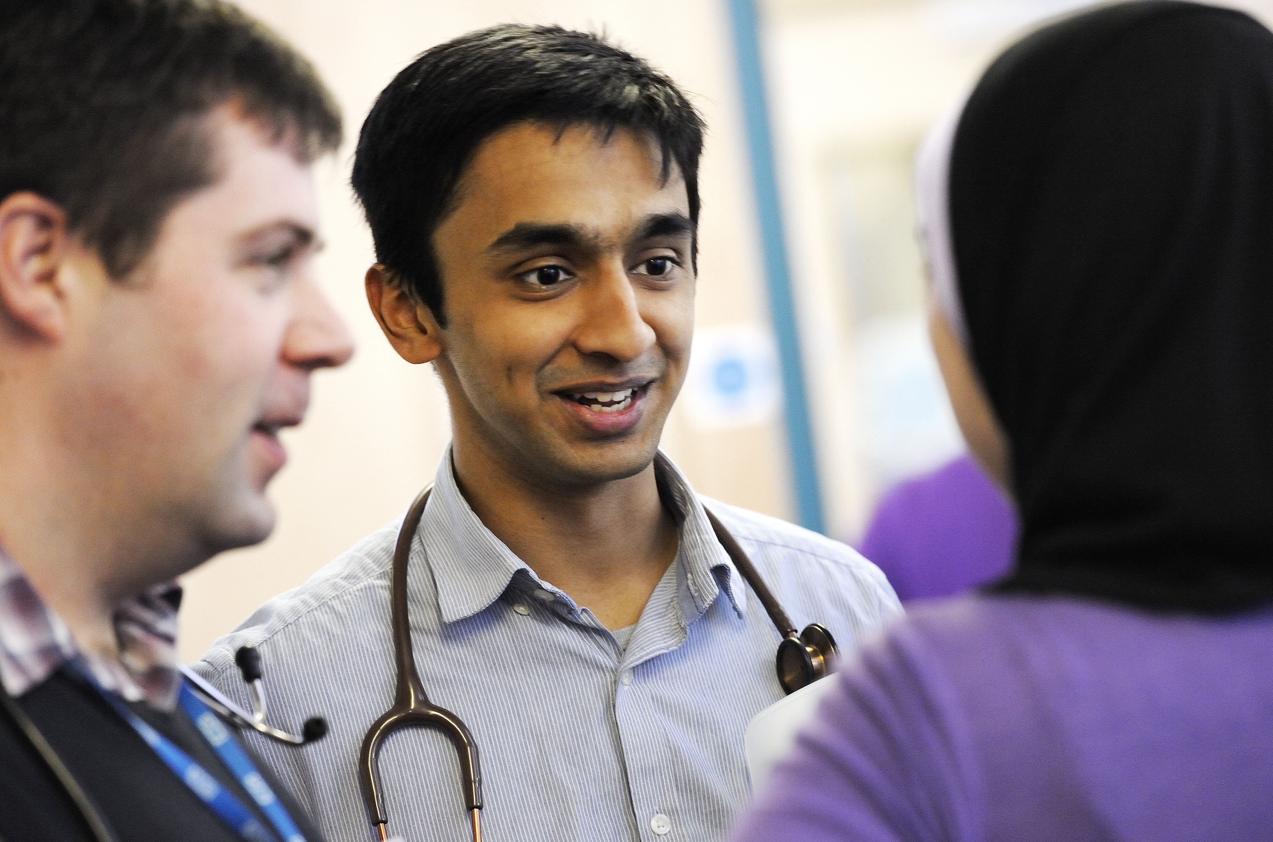 Indian doctors: how to get a doctor job in the UK in the NHS